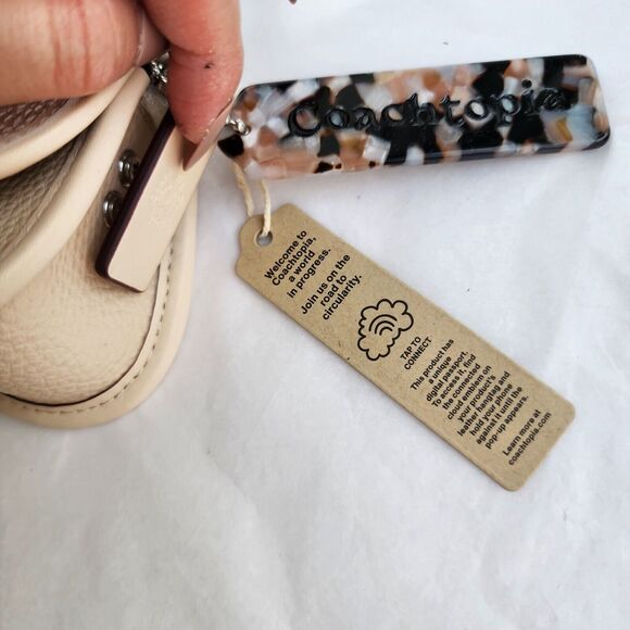 Coach Wavy Dinky Bag Crossbody Cream Pebbled Coachtopia Genuine Leather NWT Mini - Picture 4 of 10